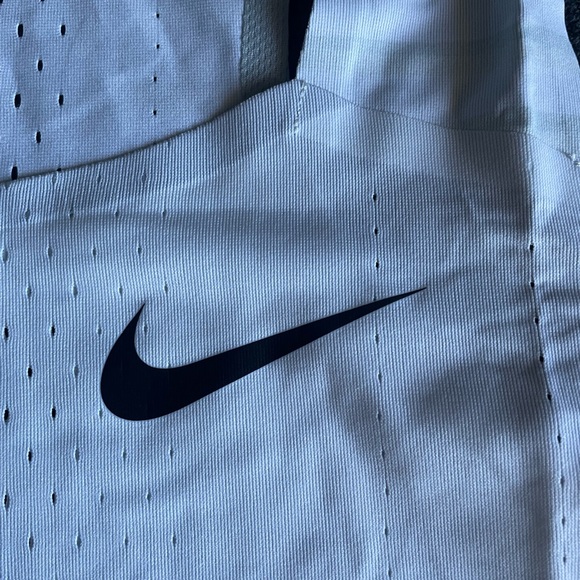 Nike Dri-Fit ADV AeroSwift Women’s NN Pro Running Singlet Size Medium - Picture 5 of 11